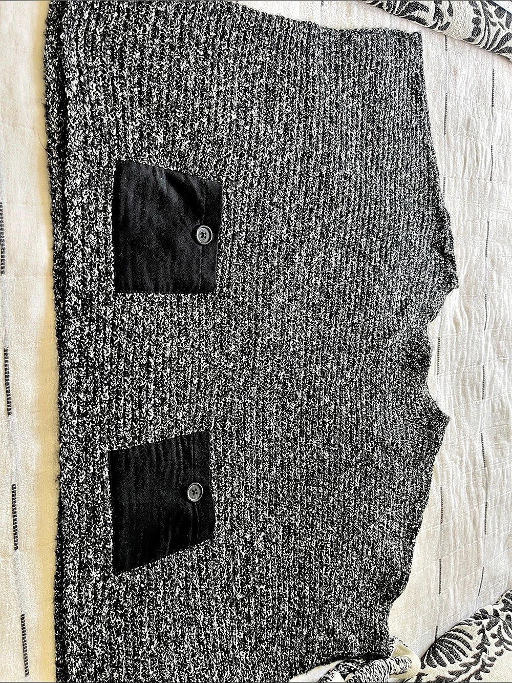 JM Collection Black & White Knit Cardigan Size PS Like New